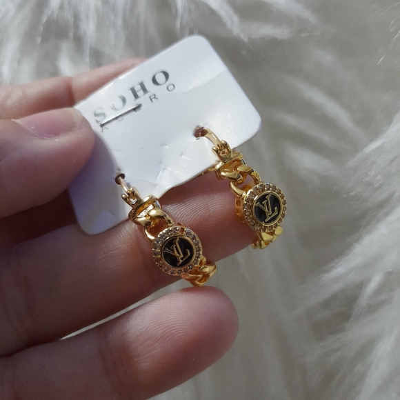 Woman fashion earings - Picture 1 of 2